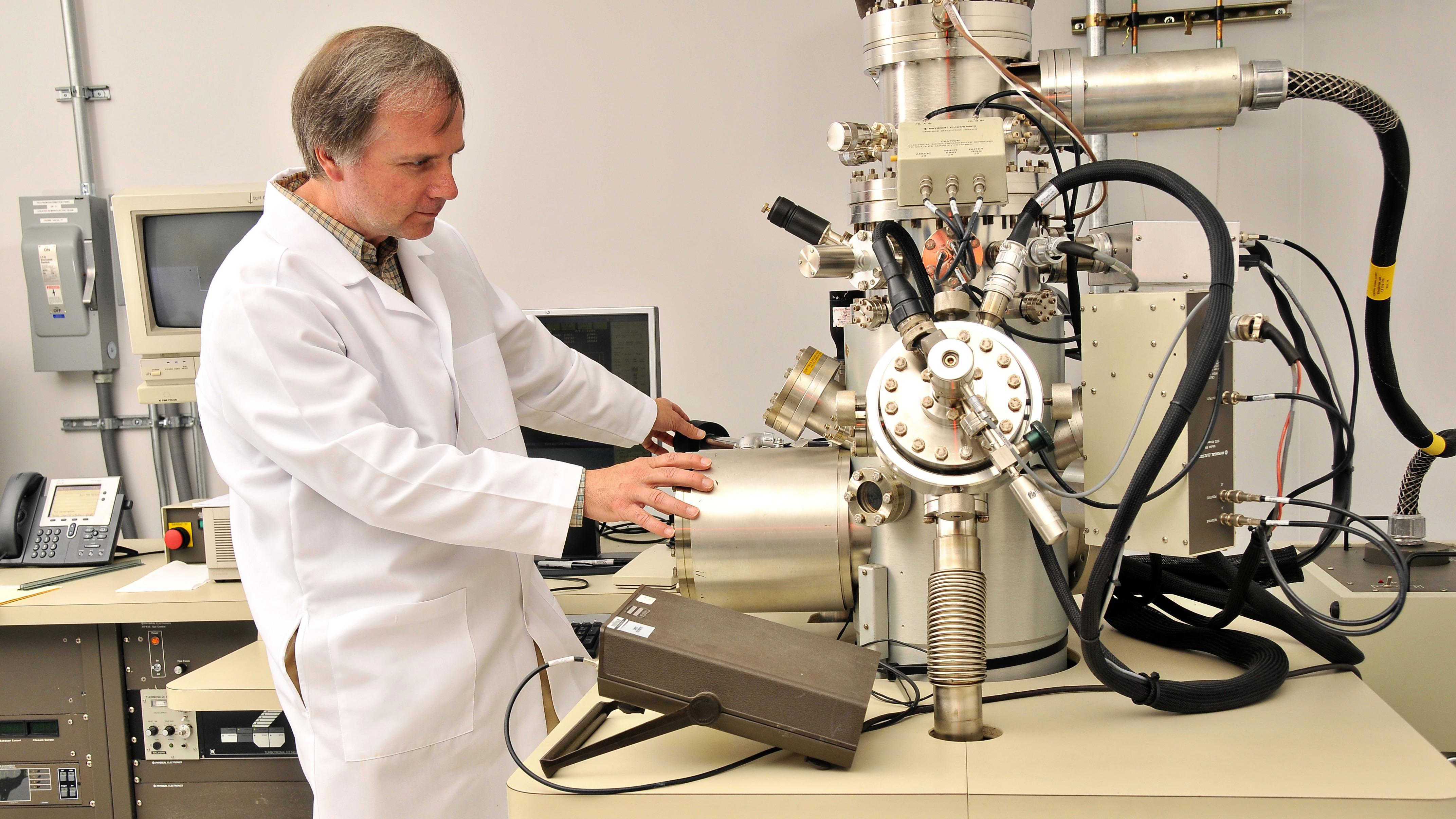 usa_eurofins-eag-materials-science-2011_01_cropped_169